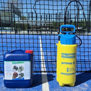 Biomos met 5 liter drukspuit voor padel- en tennisbanen